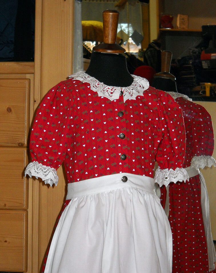 vestito bambina ricamo